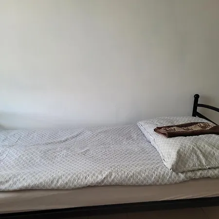 Habitación en casa particular Goscinne *